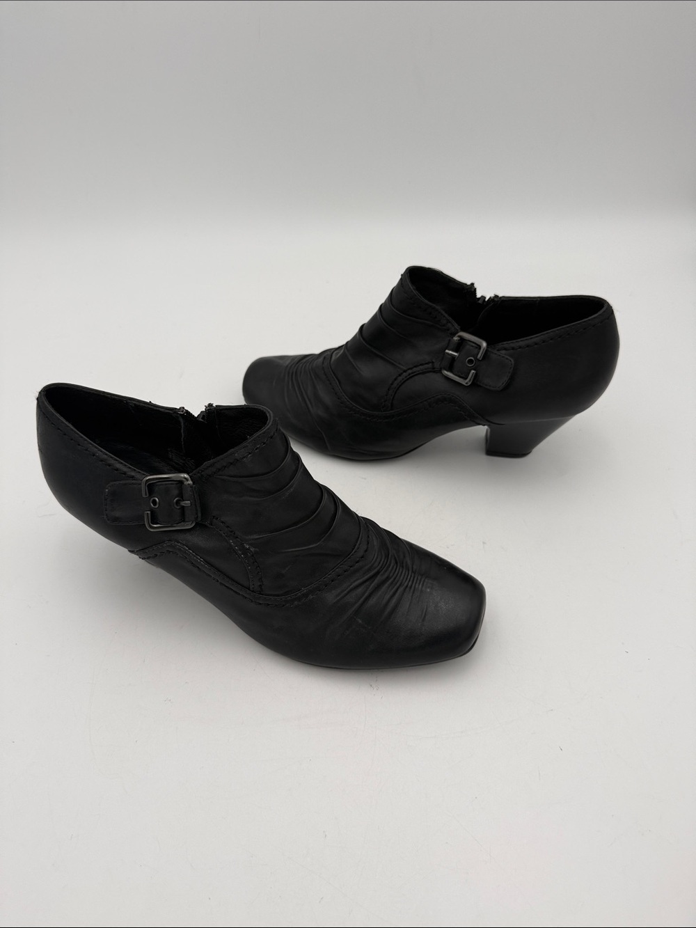 Vintage Maripe Women's Black Low-Heel Ankle Booties 9 casual office Y2K comfort